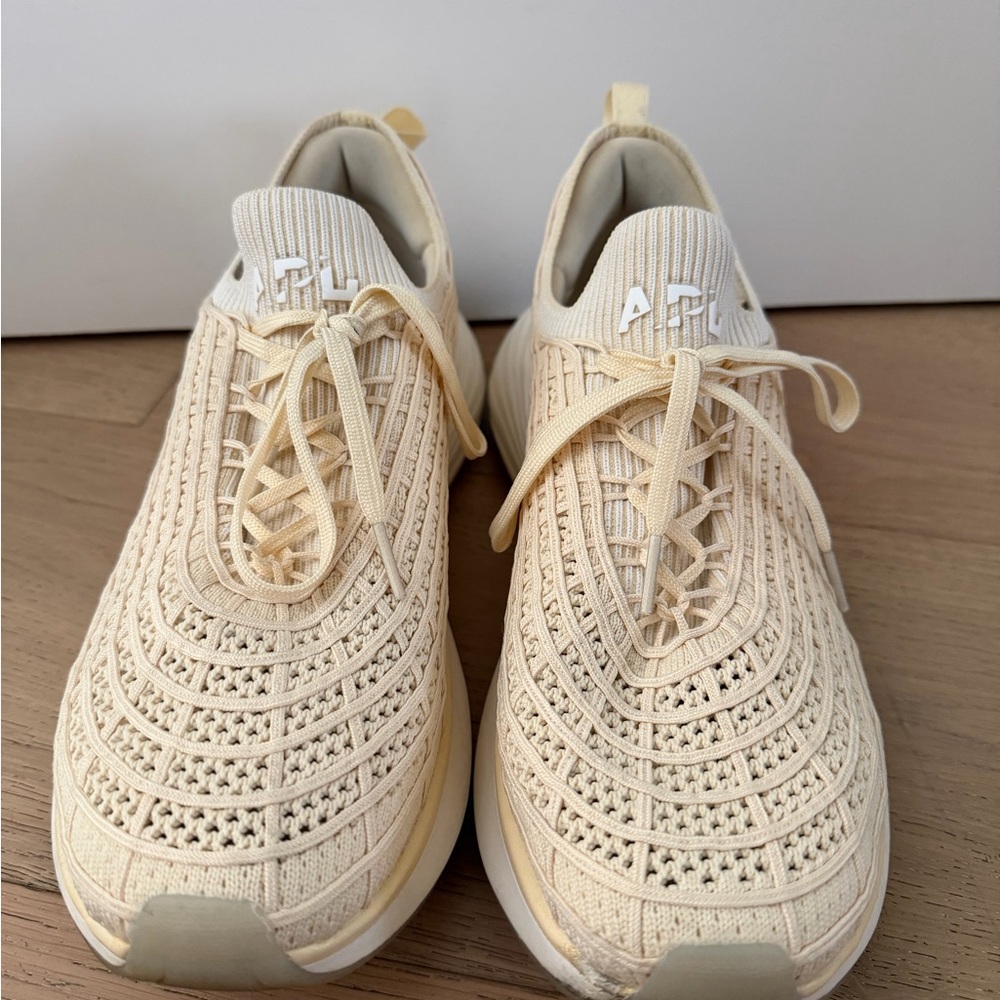 APL TechLoom Zipline Women’s Athletic Sneakers Butter yellow